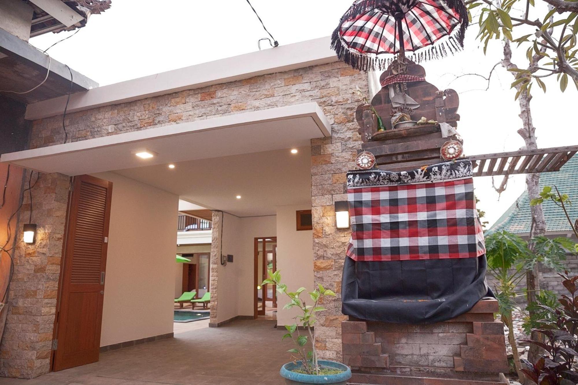 Pineapple Villa Sanur Exterior photo
